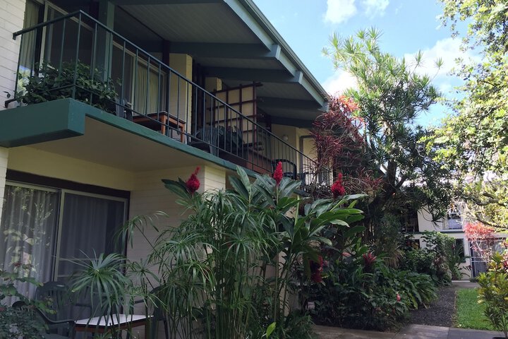 Dolphin Bay Hotel