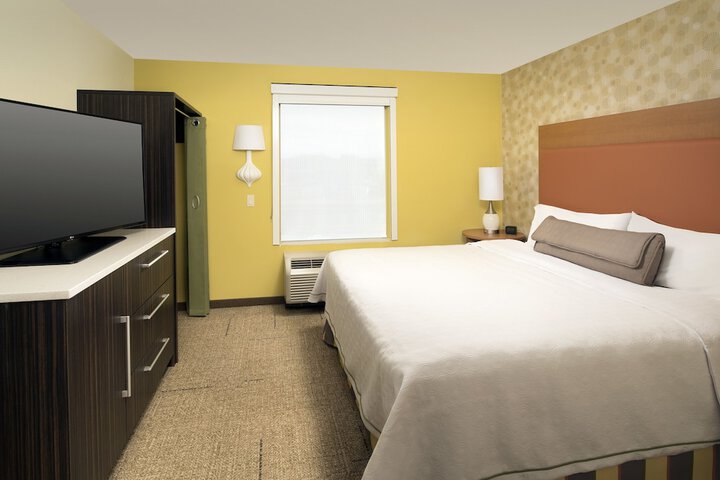 Room 9 of 26