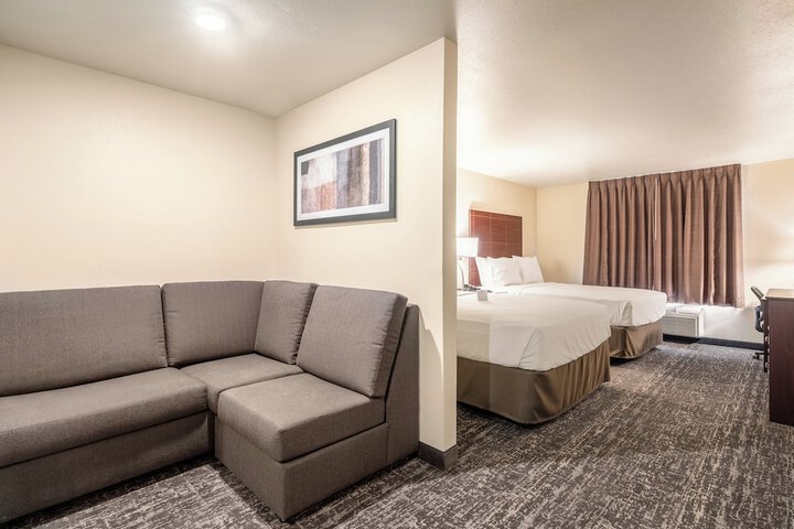 Room 16 of 34