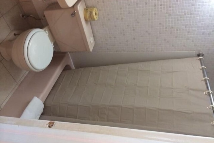 Room 14 of 45