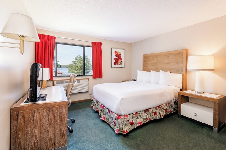 Natura Aloha Reach Resort