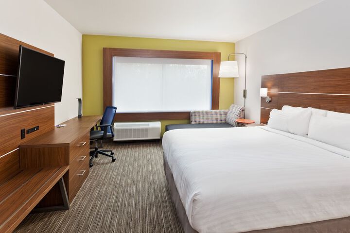 Room 16 of 49