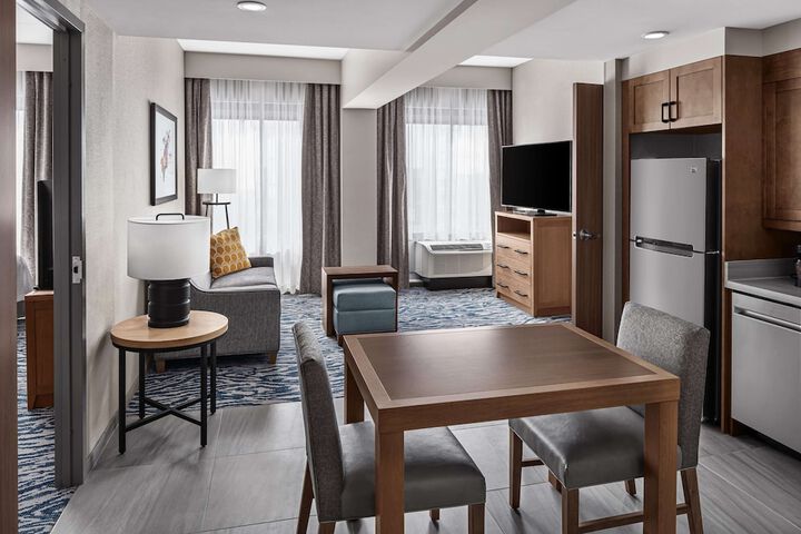 Room 17 of 36