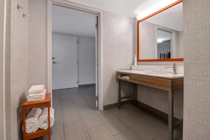 Hampton Inn Anderson / Alliance Business Park