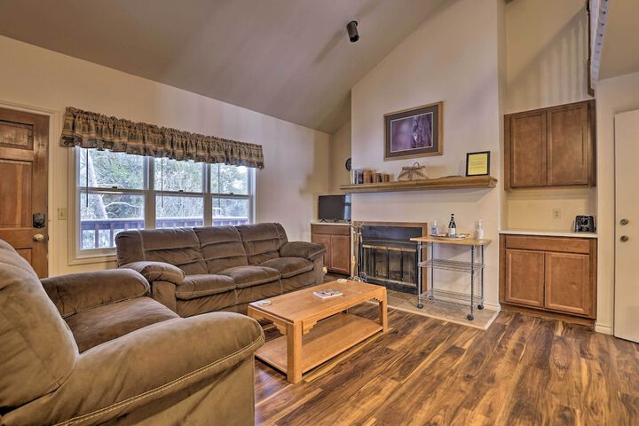Fireplace & Stream Access: Cozy Grand Lake Retreat