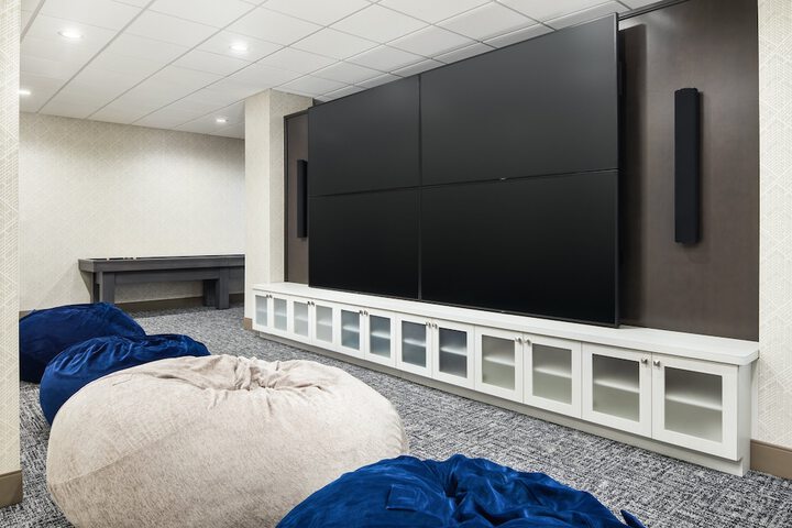Room 33 of 56