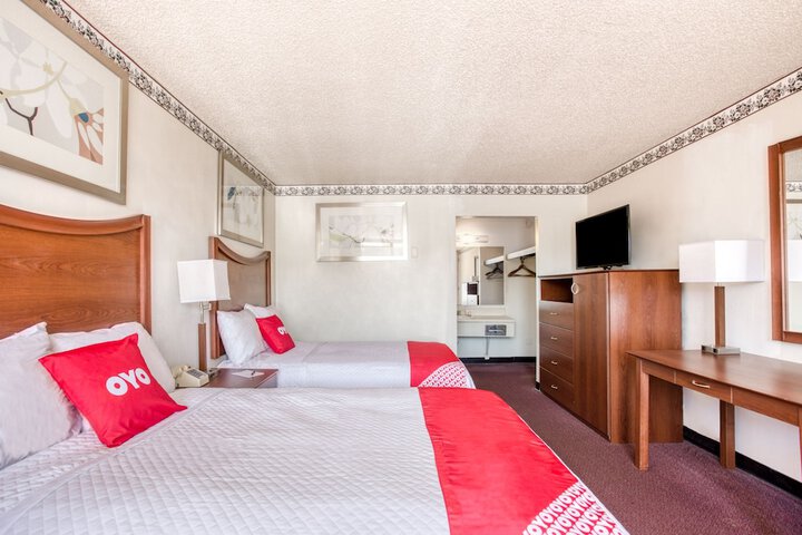 Room 14 of 19