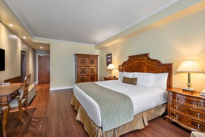 Hotel Brossard an Ascend Collection Hotel