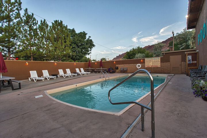 Pool 2 of 34