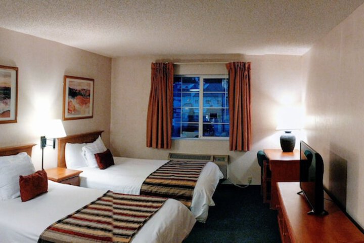 3 Peaks Lodge