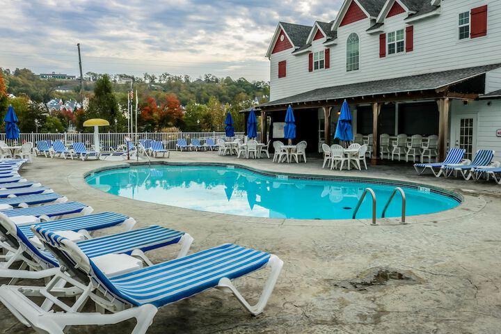 Pool 12 of 75