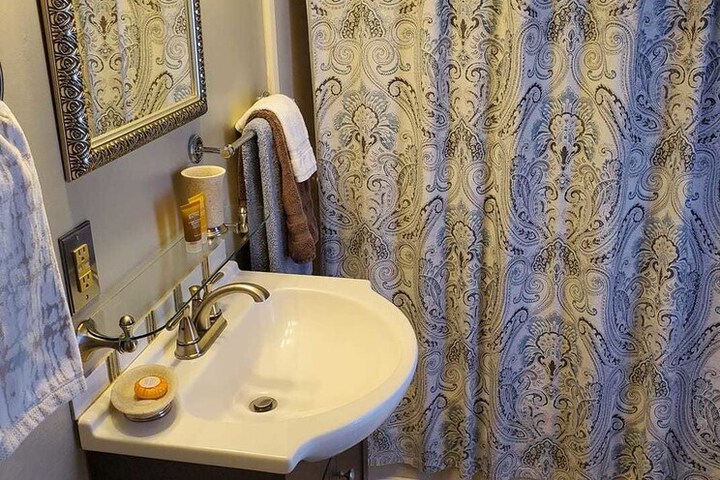 Room 54 of 72