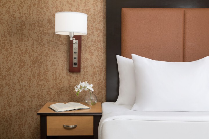 Room 32 of 52