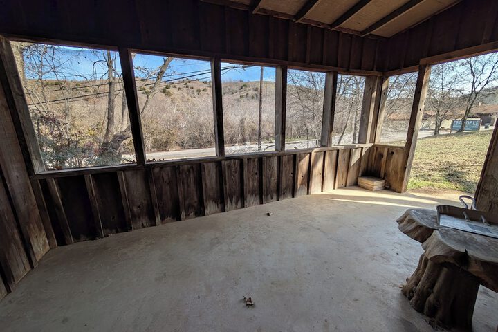 Cedarvale Cabins at Turner Falls