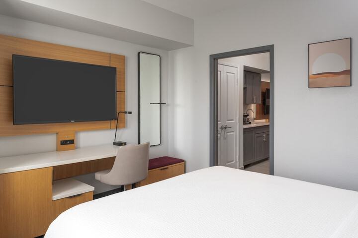 Room 18 of 57