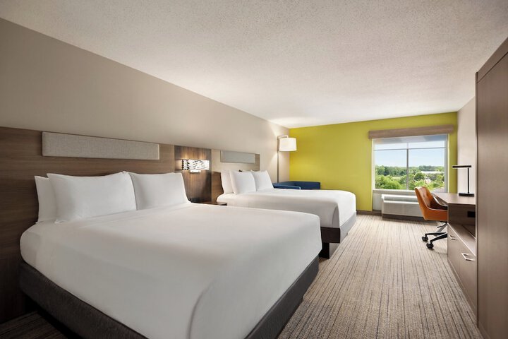 Holiday Inn Express Hotel & Suites Fredericksburg by IHG