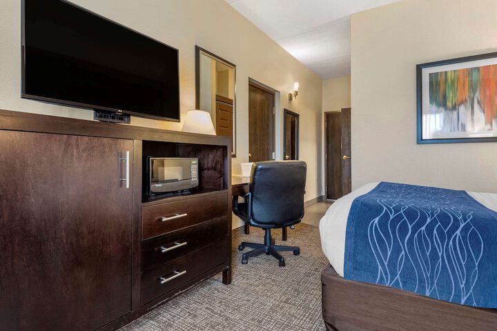 Room 18 of 33