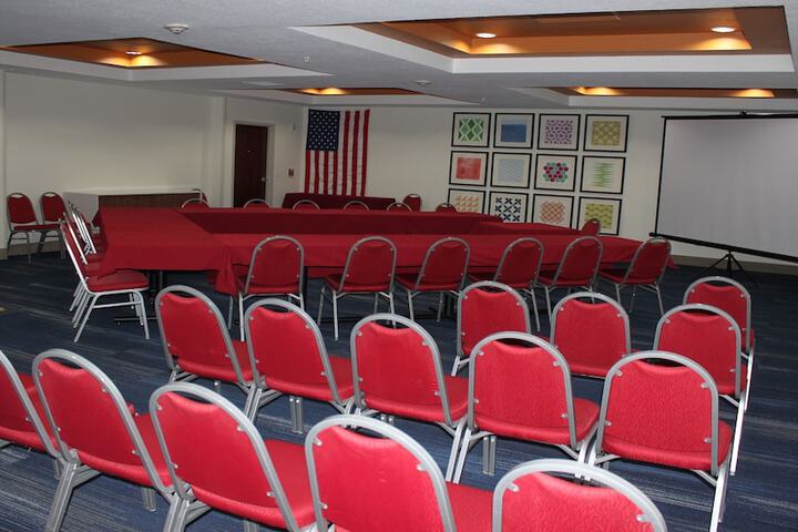 Holiday Inn Express Hotel & Suites Orlando South-Davenport by IHG