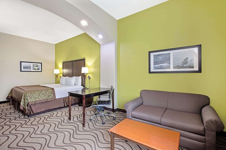 Room 18 of 30