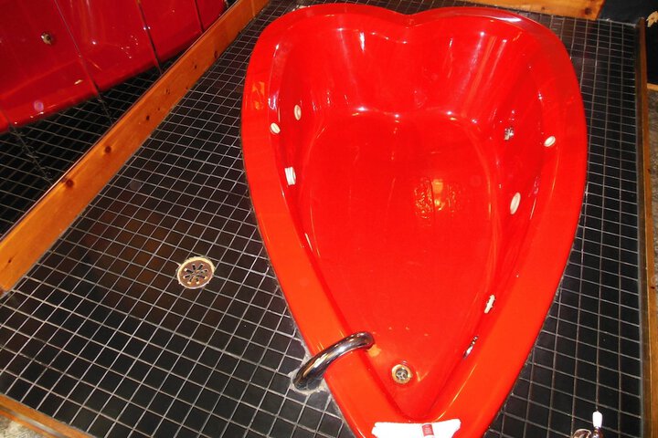 Hot Tub 39 of 44