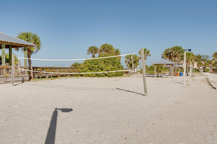 Manasota Key Vacation Rental w / Beach Access!