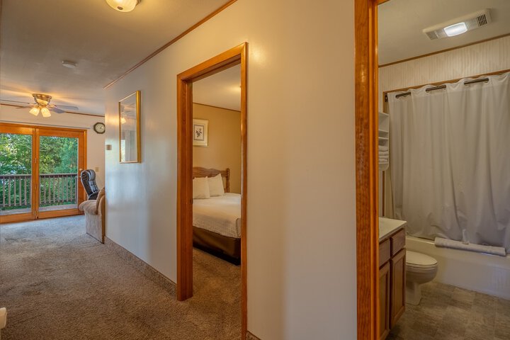 Room 62 of 86