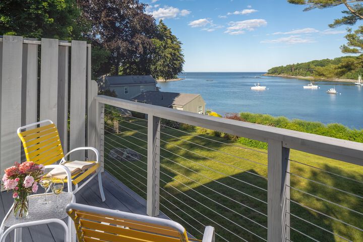 Dockside Guest Quarters & Restaurant
