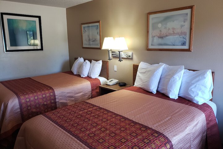 Americas Best Value Inn & Suites Harrisonville