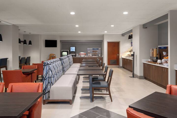 Holiday Inn Express Greenville by IHG