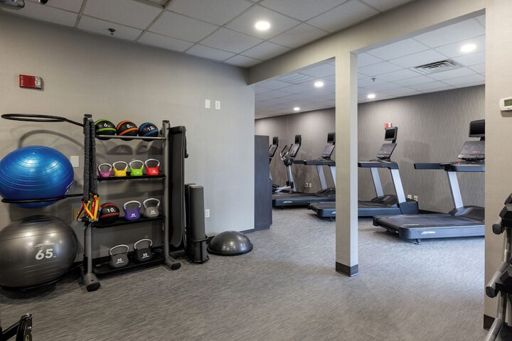 Courtyard by Marriott North Charleston Airport / Coliseum