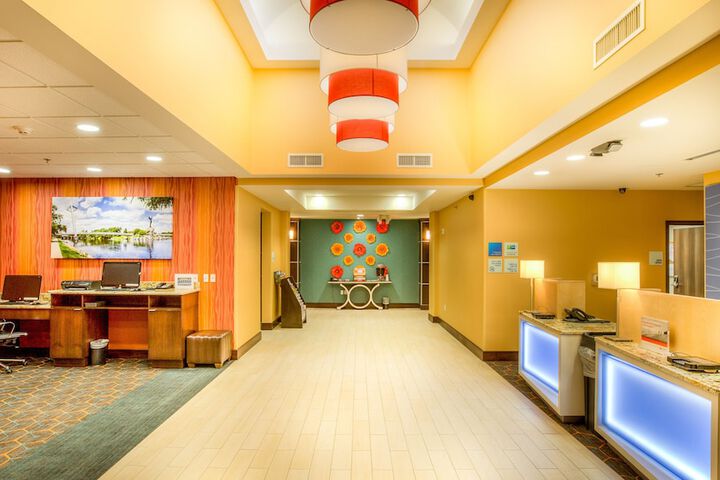 Hotel Interior 7 of 41