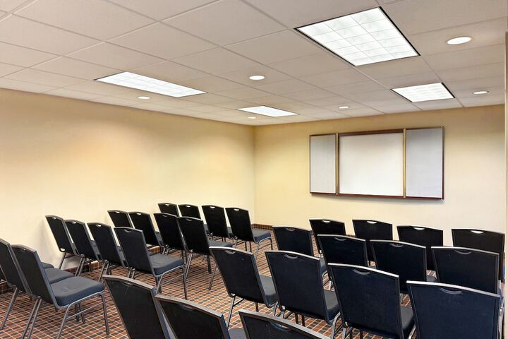 Holiday Inn South Plainfield-Piscataway by IHG