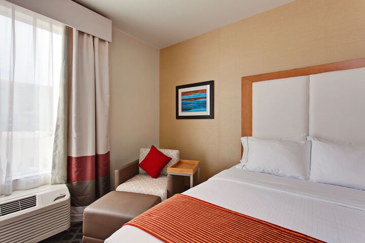 Room 20 of 46