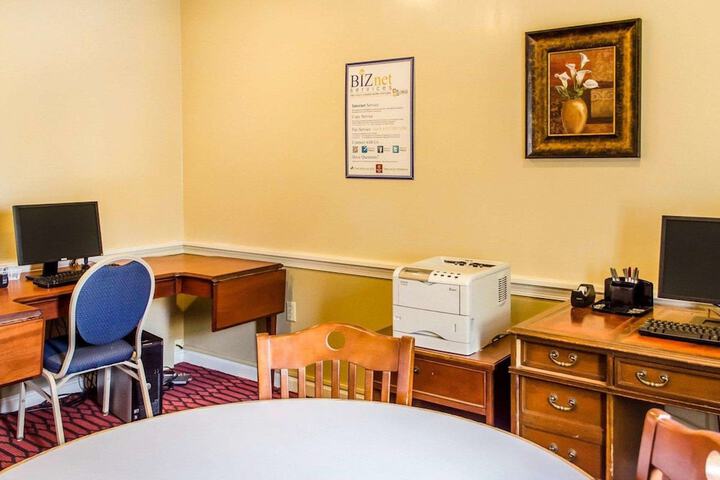 Clarion Inn Strasburg - Lancaster