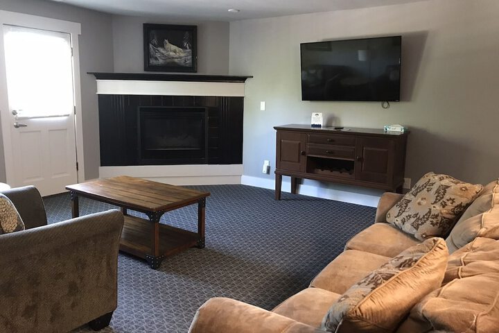 Blue Elk Inn