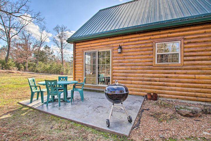 Close to Vineyards: Updated New Haven Retreat!