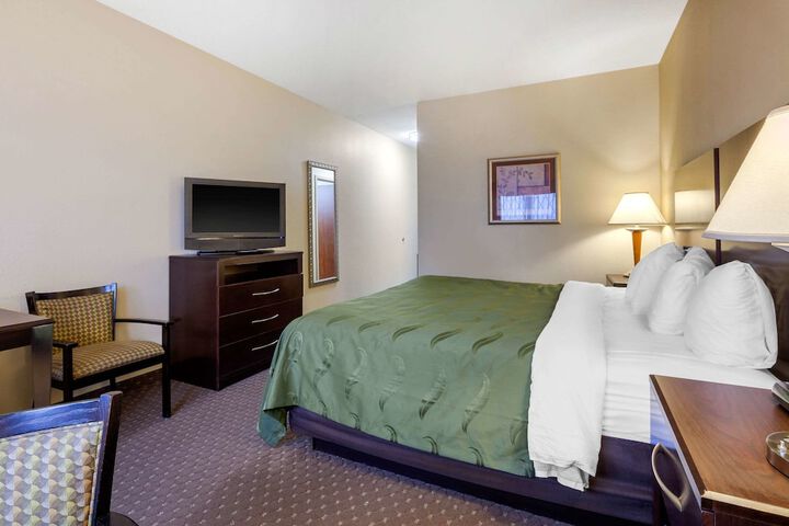 Room 20 of 39