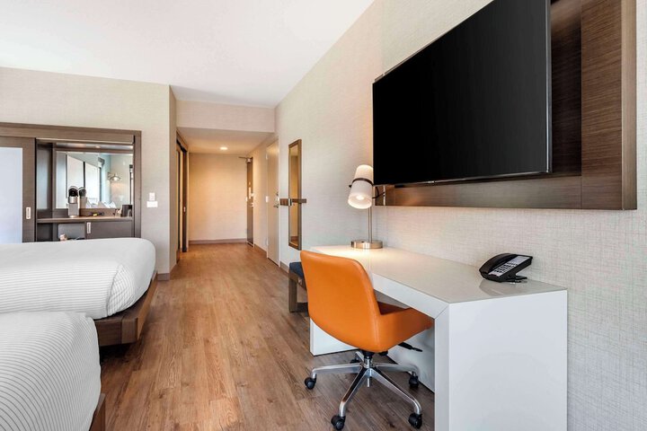 Room 15 of 37
