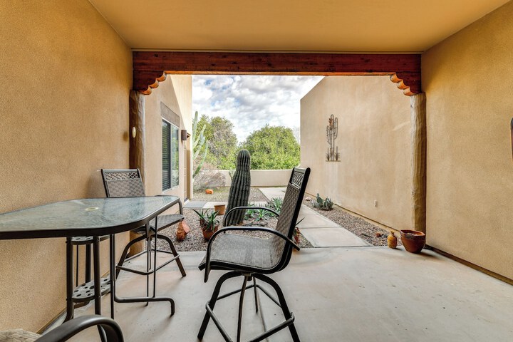4 Mi to San Tan Mtn Trails: Arizona Studio!
