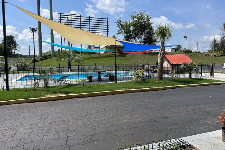 Pool 7 of 30