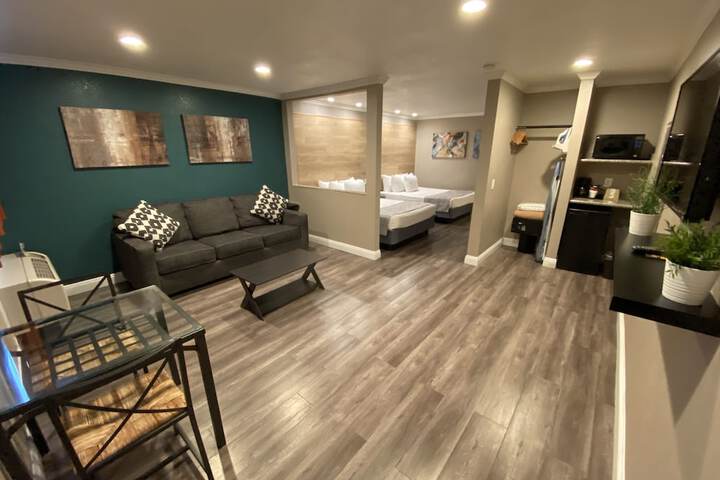 Room 33 of 115