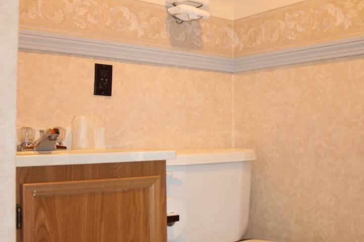 Room 5 of 14