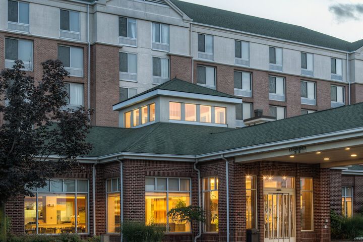 Hilton Garden Inn Detroit Metro Airport