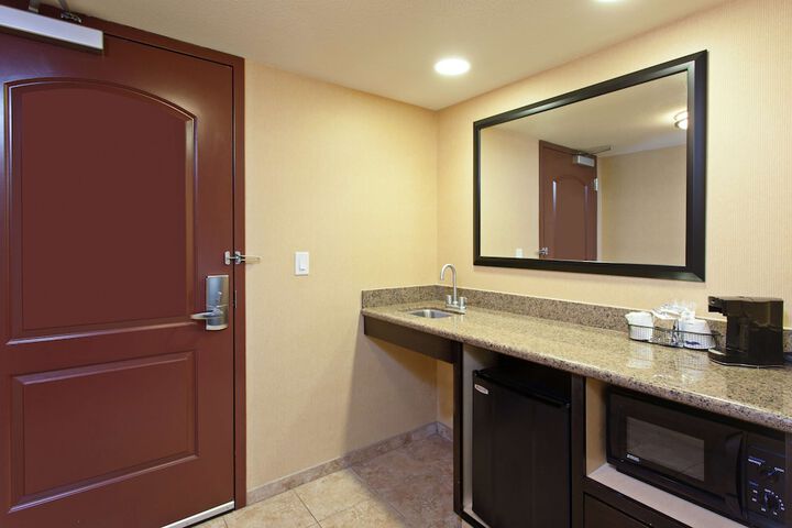 Hampton Inn & Suites Fresno-Northwest
