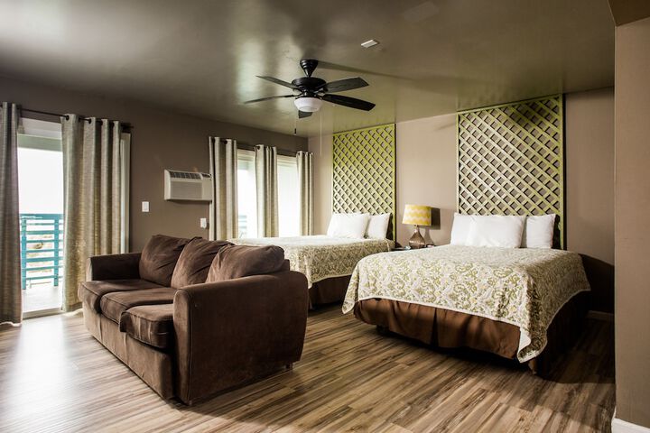 Room 54 of 64