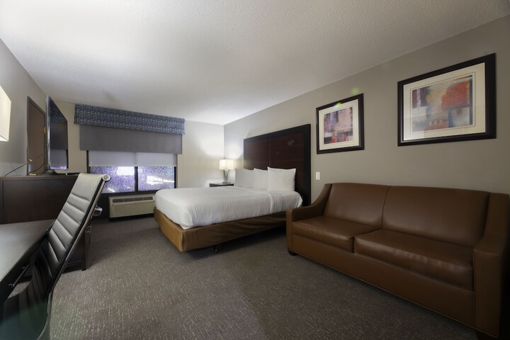 Room 10 of 60