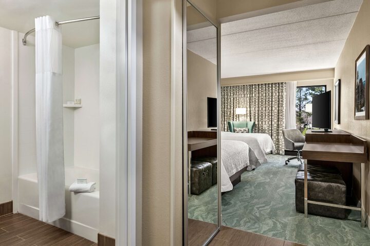 Room 40 of 59