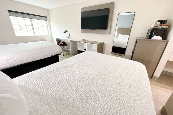 Room 21 of 27