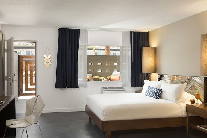 Room 12 of 23