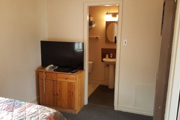 Room 47 of 88